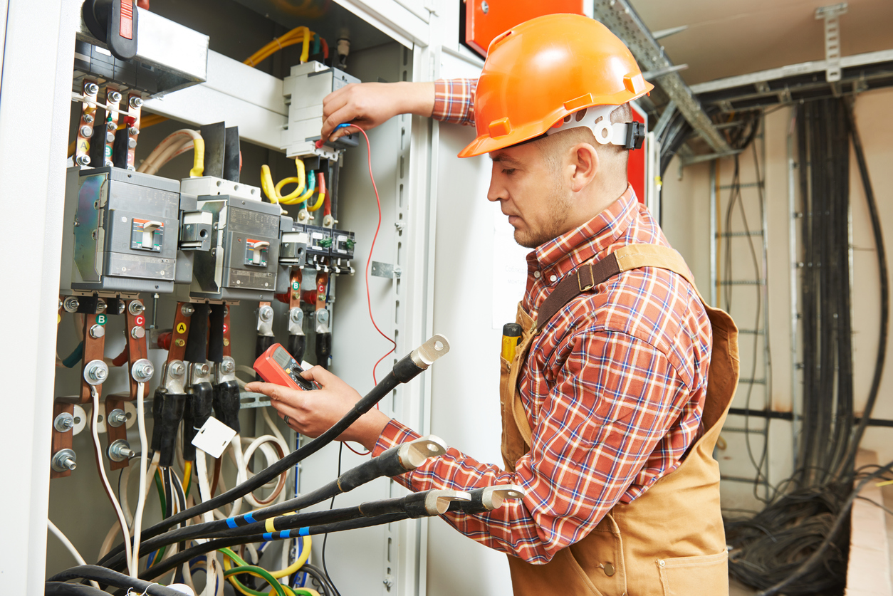 Dallas Electricians: Who to Hire 2024